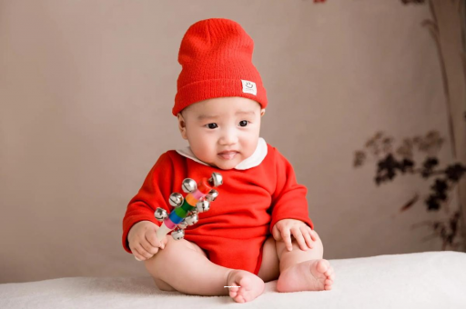 阳江六个月宝宝总是摇头